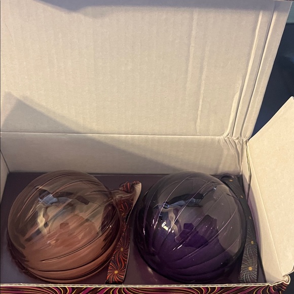 NWT 2025 Limited Edition Nespresso x Thandiwe Muriu Festive Glass Baubles - Picture 3 of 6